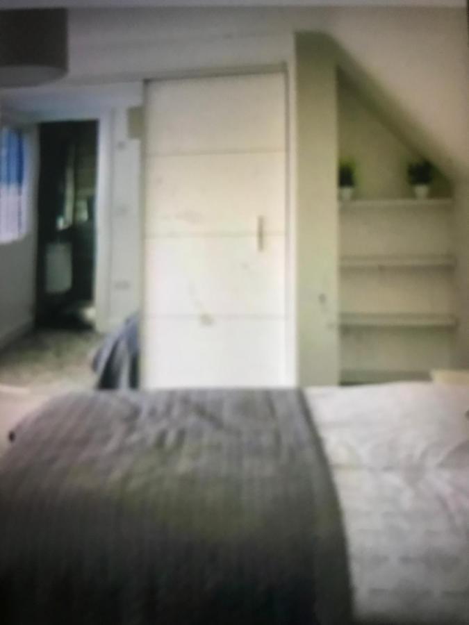 Richmond 4/5 Bed * Twickenham
